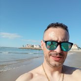 Mujer madura y aventura. Soy un chico