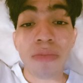 Estudiante. Busco una mujer de 20 a 60