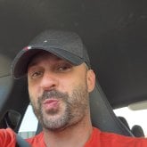 Busco ligar. Leal, alegre, guapa.