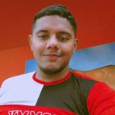 Mujer joven con ganas de salir adelante.