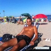 Busco ligar. Cualquier persona con dos