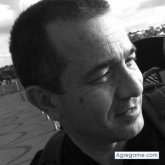 Busco conocer gente.