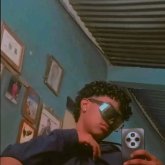 Trabajador. Novia relación o amistad.