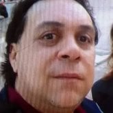 Madura ojos negros linda. Normal alto