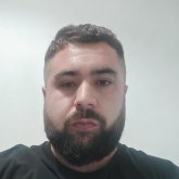 Estudiante. Mujer buena persona.