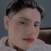 Diseñador gráfico. Busco conocer