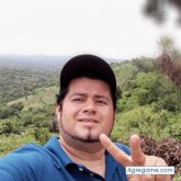82ARMANDO chico soltero en El Salvador
