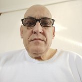 Busco mujeres de la zona. 172 pelo corto