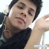 Busco conocer gente. Gente. Supongo.