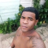 Busco ligar. Amistad y lo que surja.