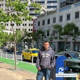 Construction. Mujeres. Una persona