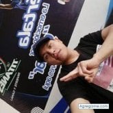 Trabajador. Busco hacer amistades.