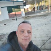 Busco pareja. Soy buen hombre simpático