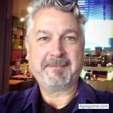 Busco pareja. I am a nice looking for a