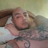 Busco pareja. Amistades. Super alegre.