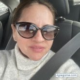 Mujeres solteras en Weston