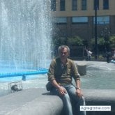 Encuentra Hombres solteros en Quiroga