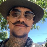 Busco ligar. Busco mujer que quiera