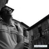 Busco conocer gente. Conocer gente me