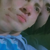 Trabajando. Busco conocer gente. Con