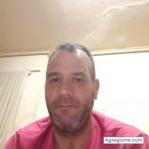 Busco pareja. Conocer gente. Gracioso.