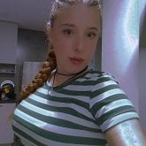 Mujeres delgadas con buen humor y