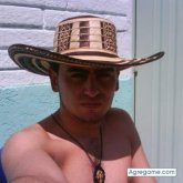 leosarca chico soltero en Bogotá