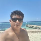 Busco hacer amistades. Mujeres elegantes