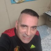 Busco pareja. Mujer cariñosa. Cariñoso