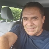 Busco pareja. Mujer. Honesto. Salir a