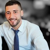 Mujeres entre 18 y 40 años. Soltero con