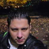 Educavion. Busco pareja. Amigos. Alegre.