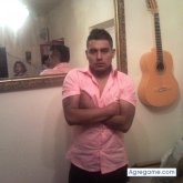 patito chico soltero en Madrid