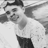 Una mujer que sea divertida. Soltero ,