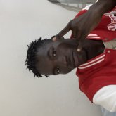 Trabajo. Busco pareja. Buscando amigas y