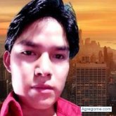 Henandez Basilio, Chico de Granada Hills para Chicos en Agregame.