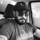 Busco hacer amistades. Divertido. Bailar