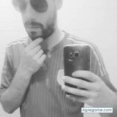 Busco conocer gente. Conocer gente. . .