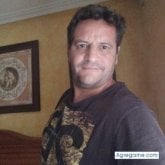 Empleado. Busco pareja.