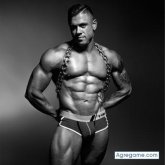 Chatear con angelmuscl de Cieza