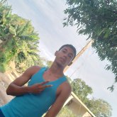 Amistad y lo que pueda surgir. Soy un