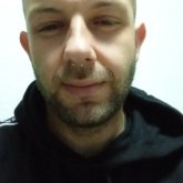 Busco pareja. Buen físico rubio ojos