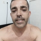 Busco pareja. Simpático y un poco