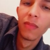 Busco hacer amistades. Una mujer que de