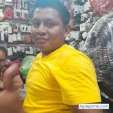 Trabajo. Busco pareja. Mujeres amables.