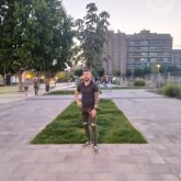 Trabajo. Busco ligar. Amistad y lo que