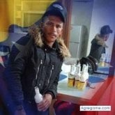 Chica. Buena persona de buen trato.