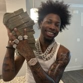 Busco chatear. Pues normal fumo aveces