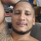 Busco conocer gente. Una mujer. Hombre.