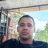 Buscó chico de mi edad. Hola mi es